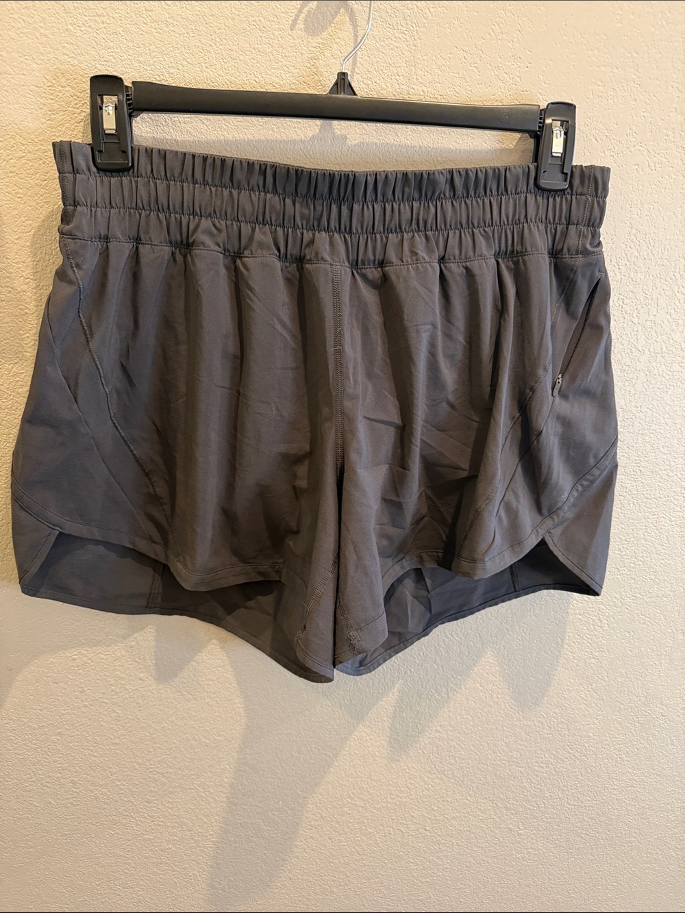 Women’s Lululemon Active Elastic-Waist Gray Shorts